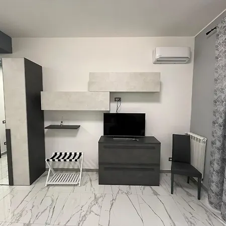 Carelli 9 4 Apartment *